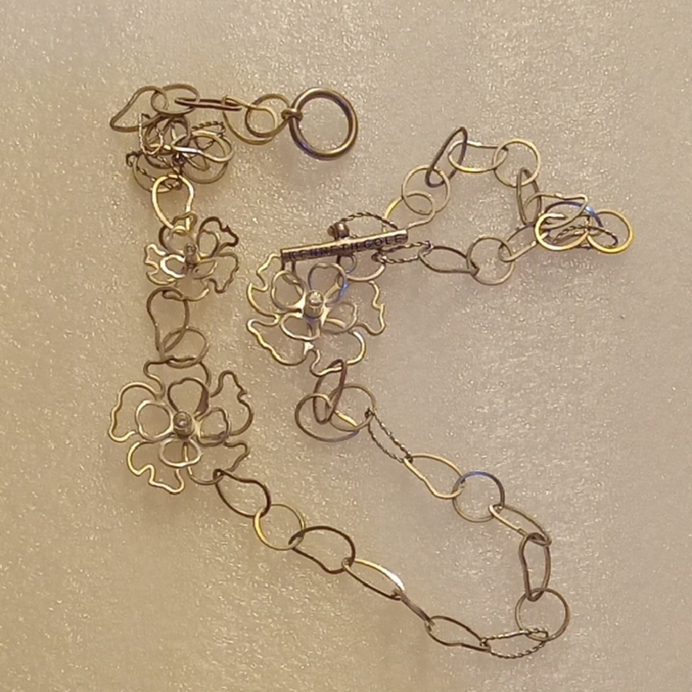Elegant Silver tone Floral Chain Bracelet